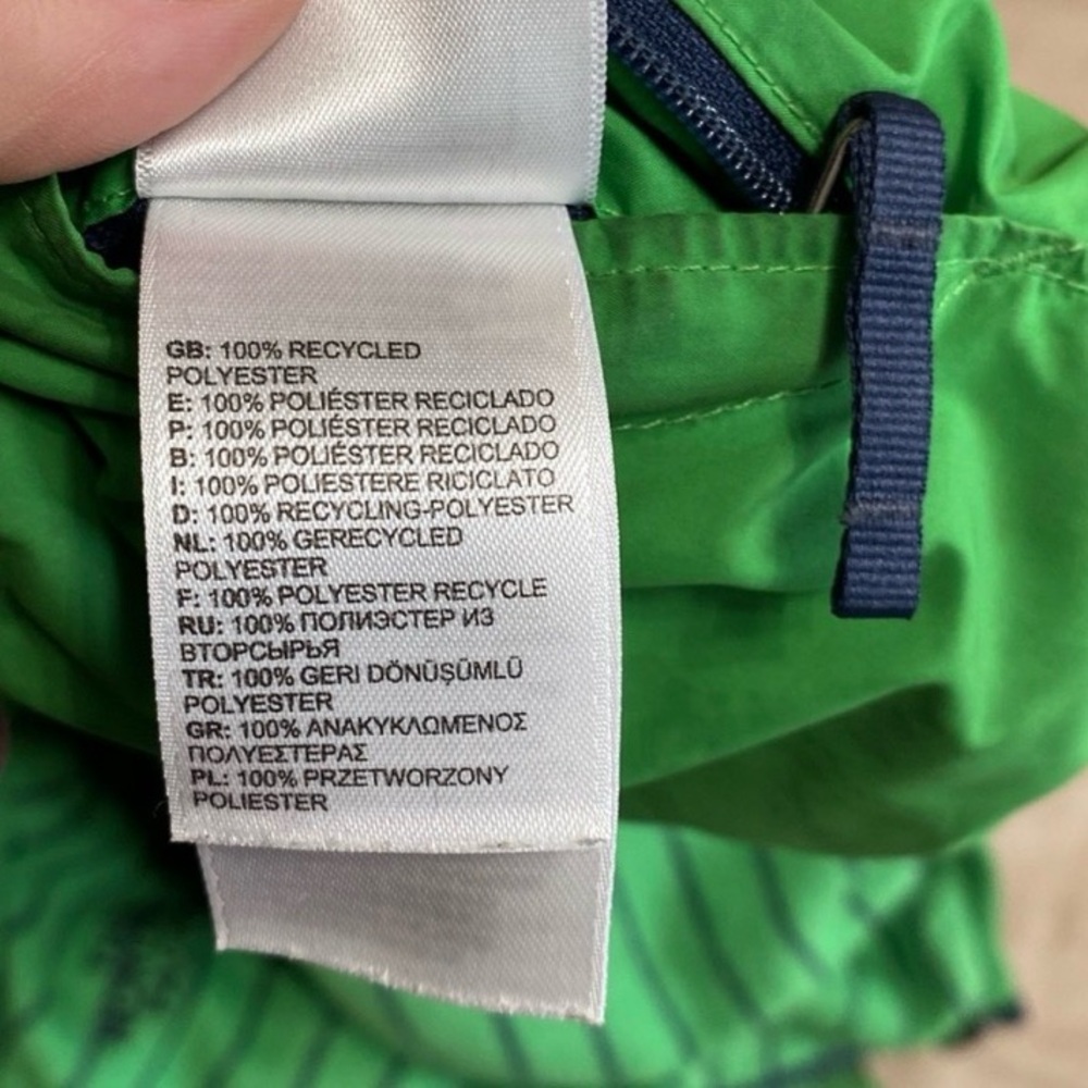 Patagonia and North Face Cozy Bundle, Reversible Jacket and Quilted Joggers - Picture 15 of 15